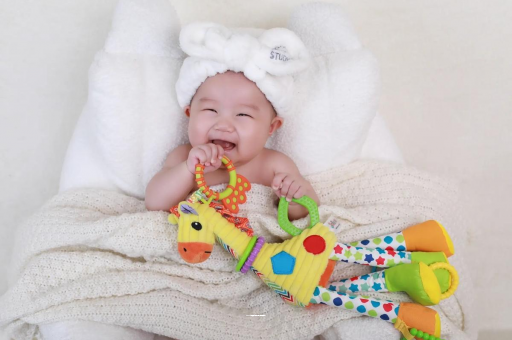 莱州1岁宝宝流鼻涕打喷嚏 莱州1岁宝宝流鼻涕打喷嚏